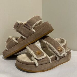 Tory Burch Kira Platform Size 8.5 Suede & Shearling Gold hardware
